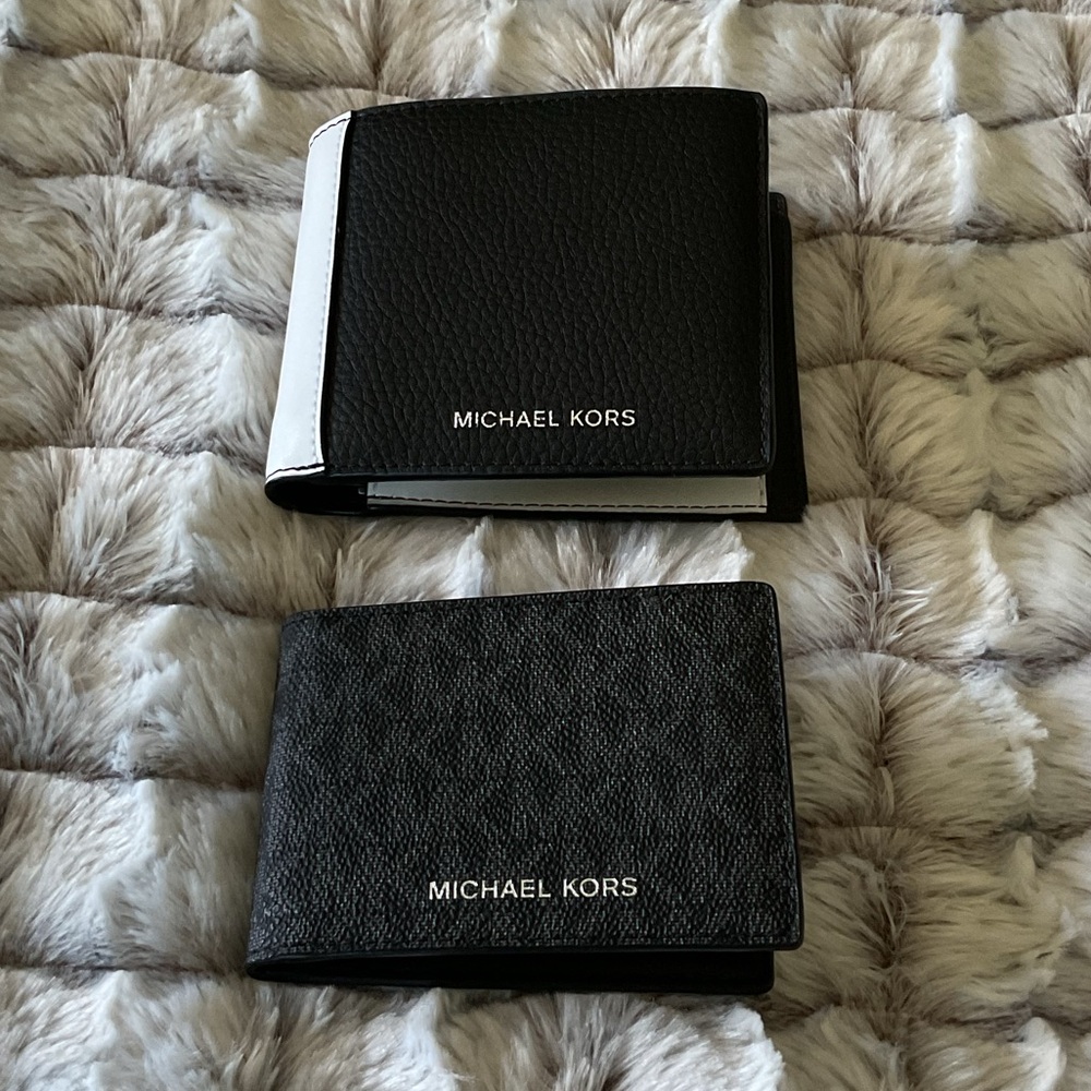 Brand New Michael Kors Black Leather Men’s Wallet.